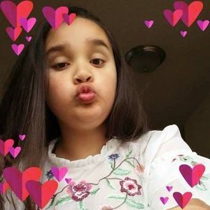 Meet your Posher, Mia